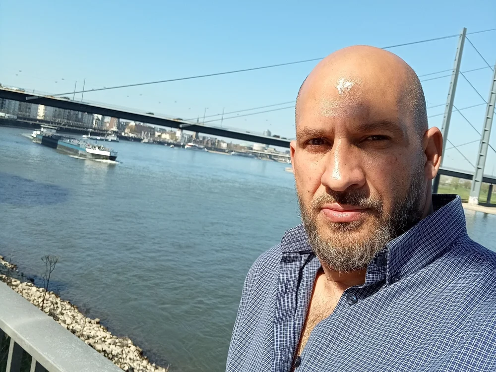 Renata1976's Offline XXX Chat