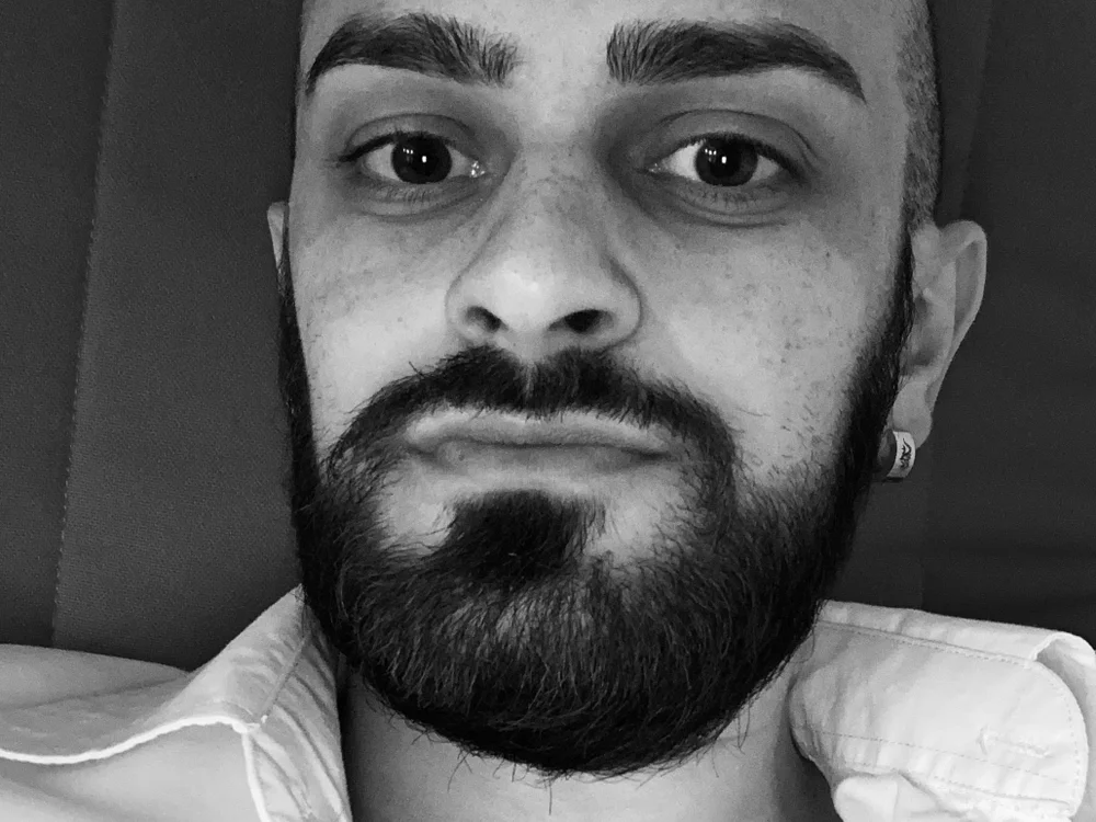 Porcellone_ offline XXX-chat