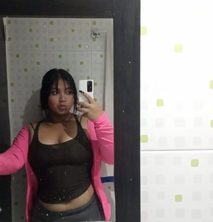 Cloe_Dnile offline chatrum