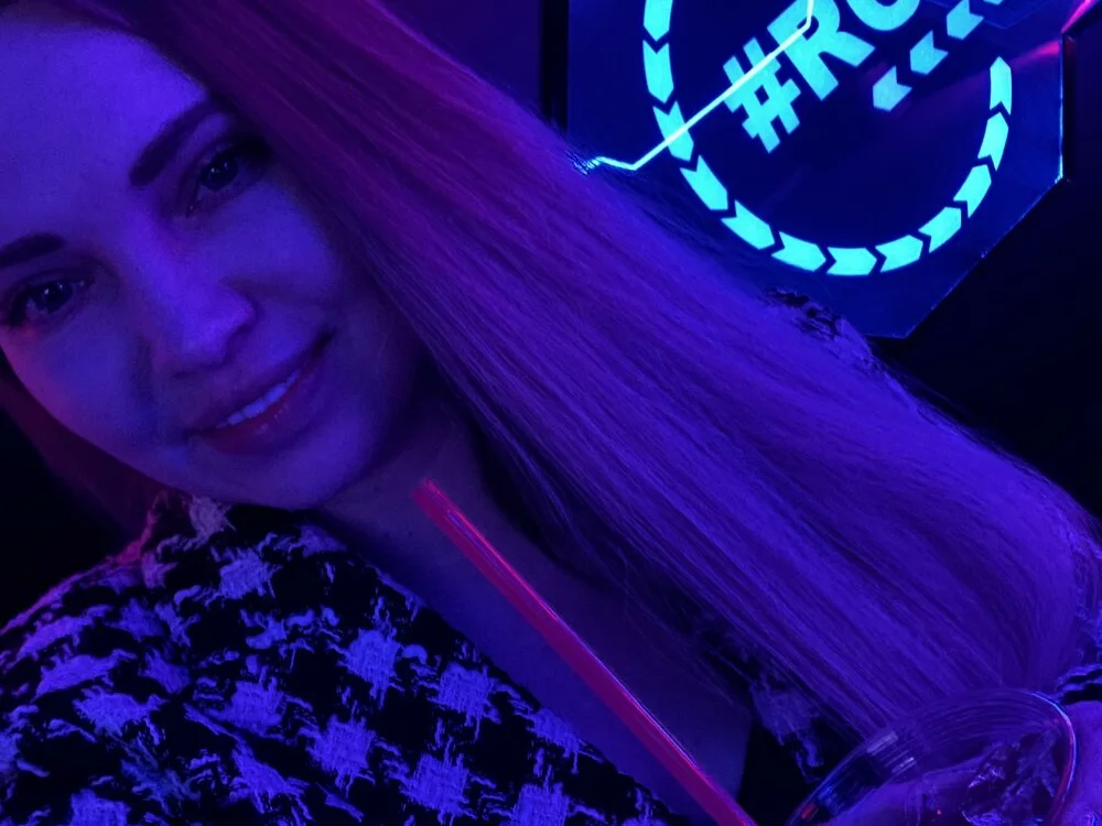 RikaRikas' Offline XXX Chat