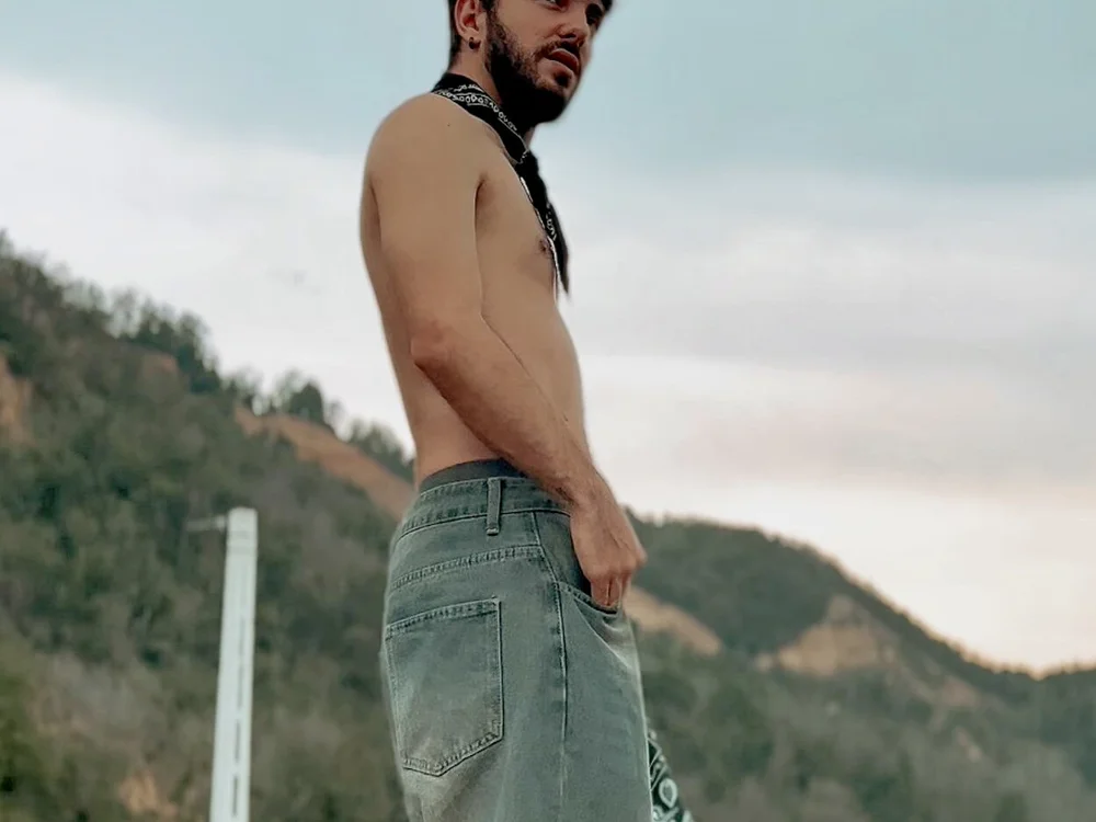 kinguslasou's Offline XXX Chat