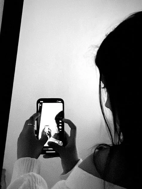 Emily_dirty0201 Chat XXX Ngoại tuyến