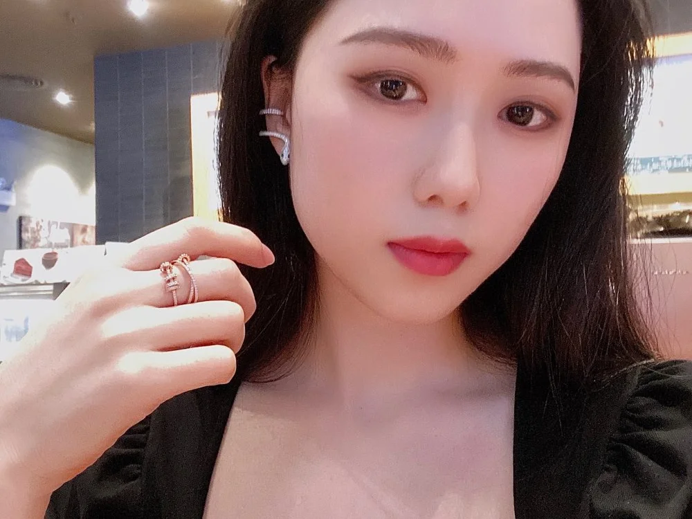 Singer_Mandy_'s Offline XXX Chat