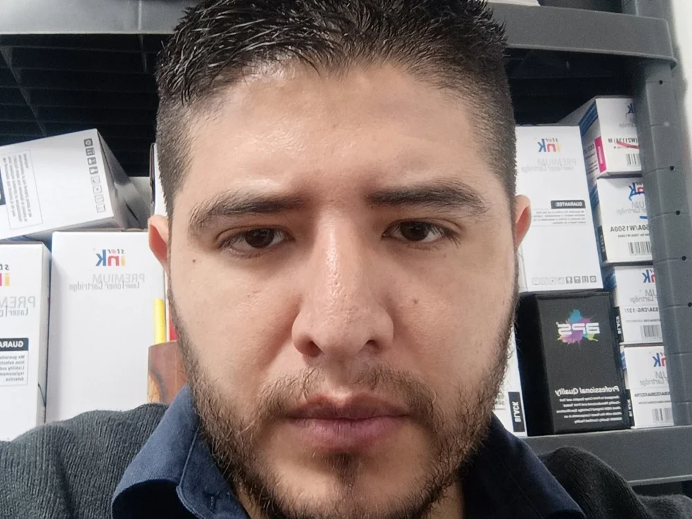 Offline chatovací místnost JadeyZeth