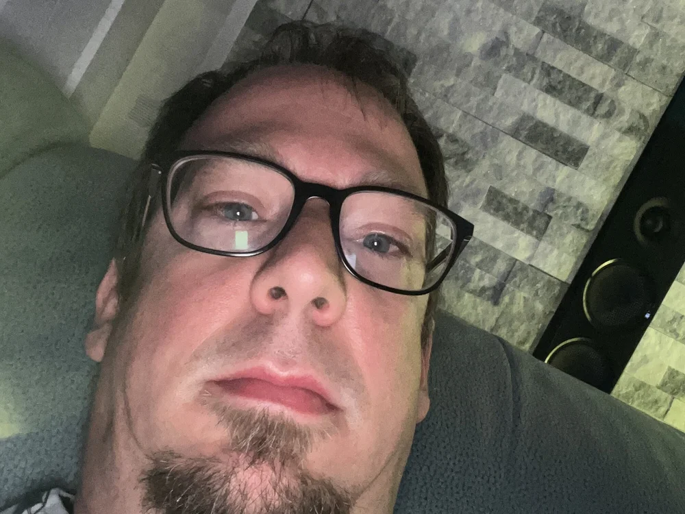WUSCHU23's Offline Chat Room