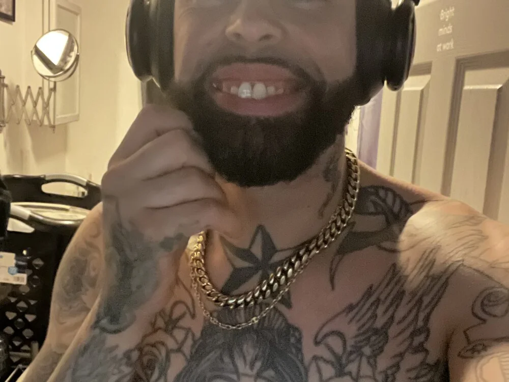 makeyoucum1716 Chat XXX offline