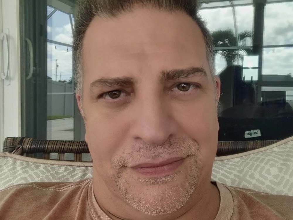 Naughty_Niko's Offline Chat Room