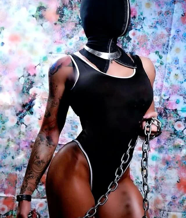 Ninashay's Offline XXX Chat