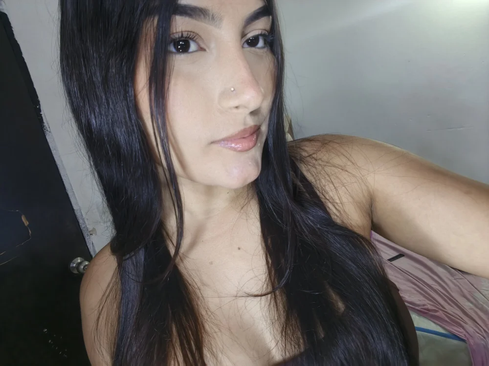 angelakittaa's Offline Chat Room