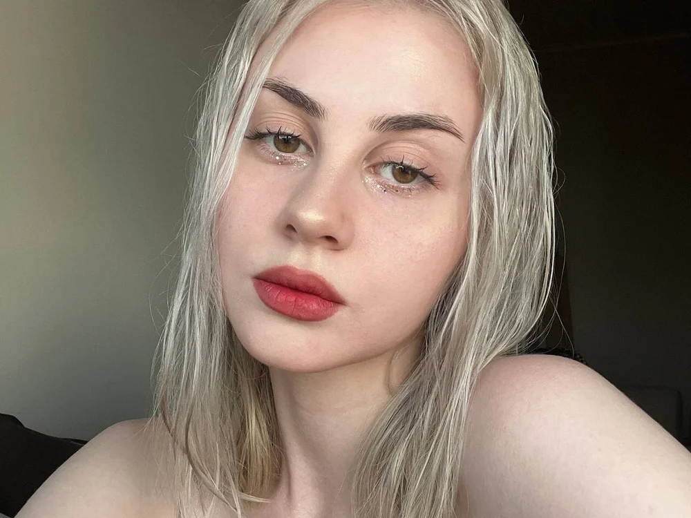 BrennaFoder's Offline Chat Room