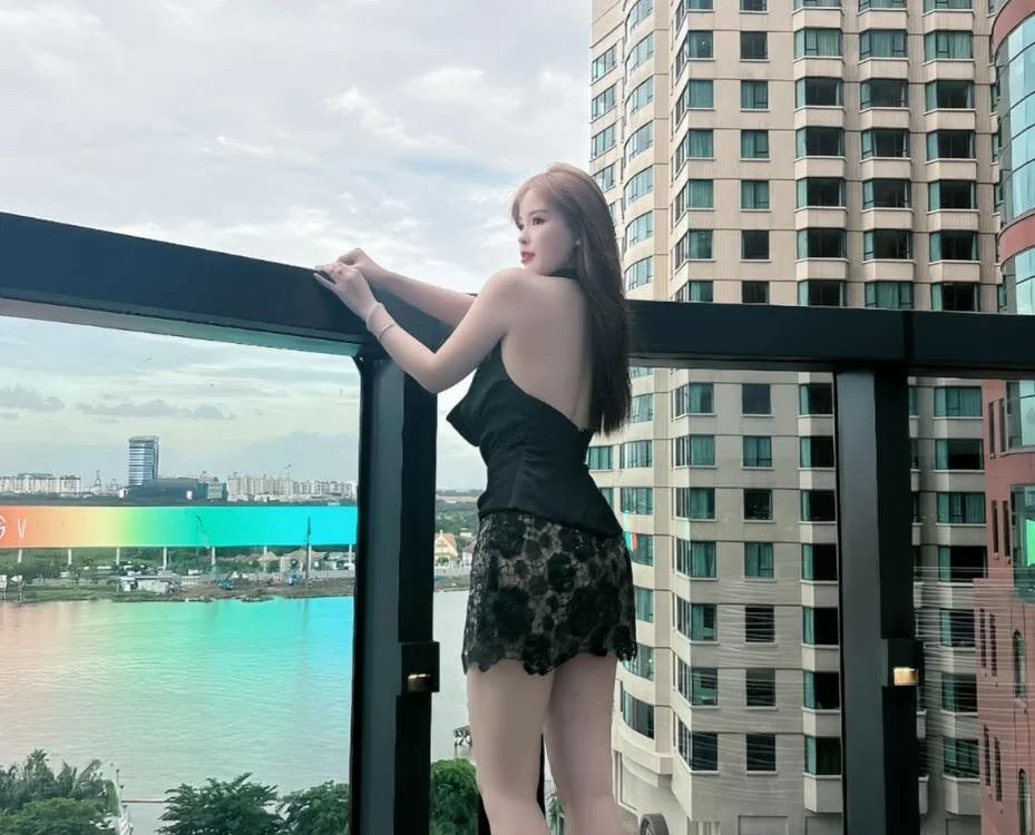 Mi-Jenny 離線 XXX 聊天
