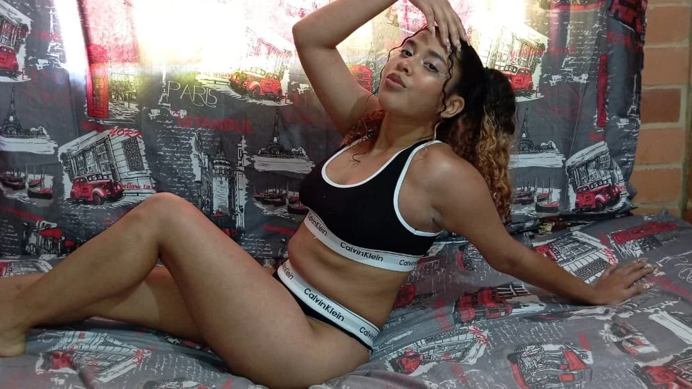 Salome_Pasion's Offline XXX Chat