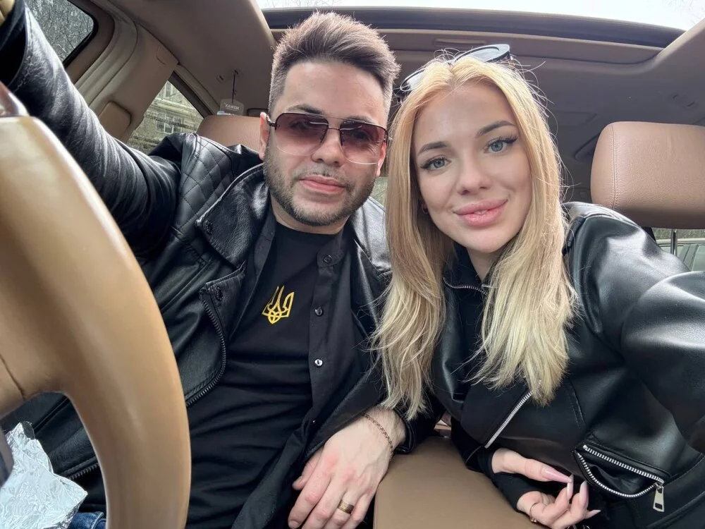 Offline XXX chat modela Alis_Tomy