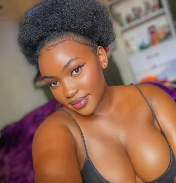 juicy__candy's Offline Chat Room