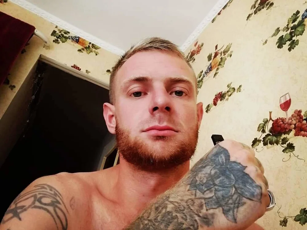 Amonicen's Offline XXX Chat