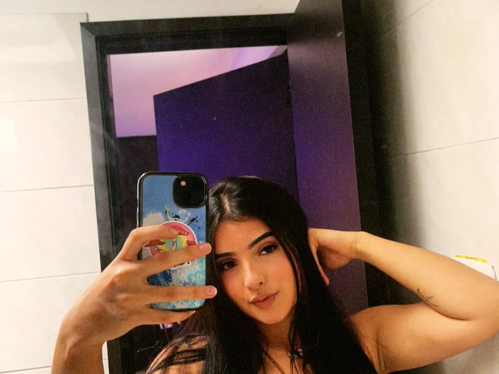 Ginadurannn Offline XXX chat