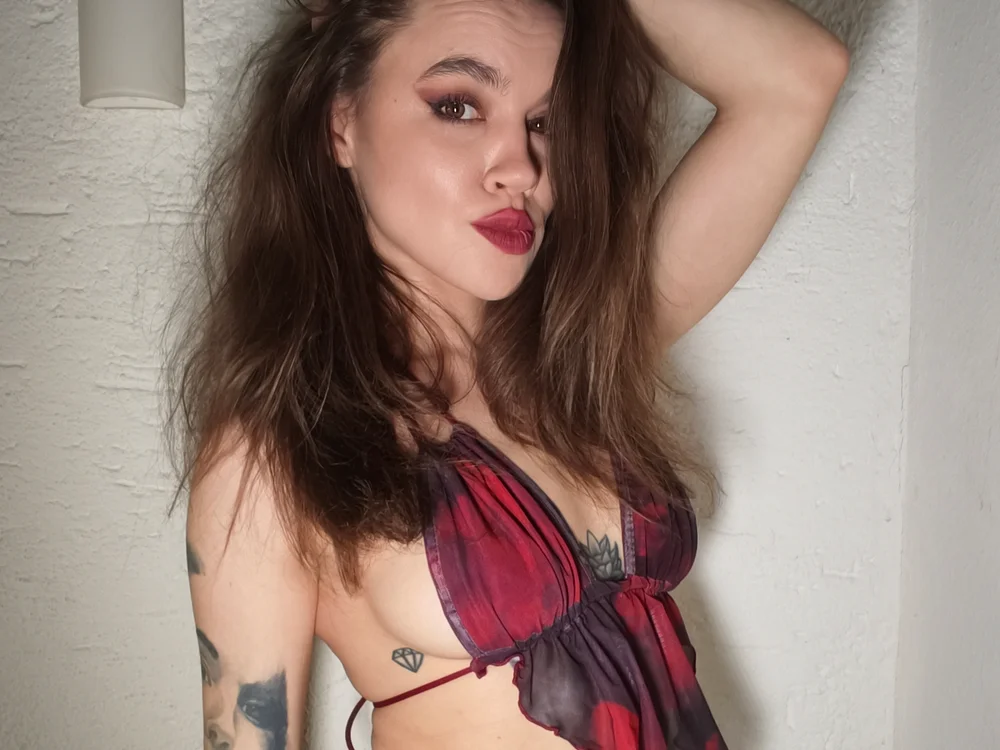 malvinawild's Offline XXX Chat