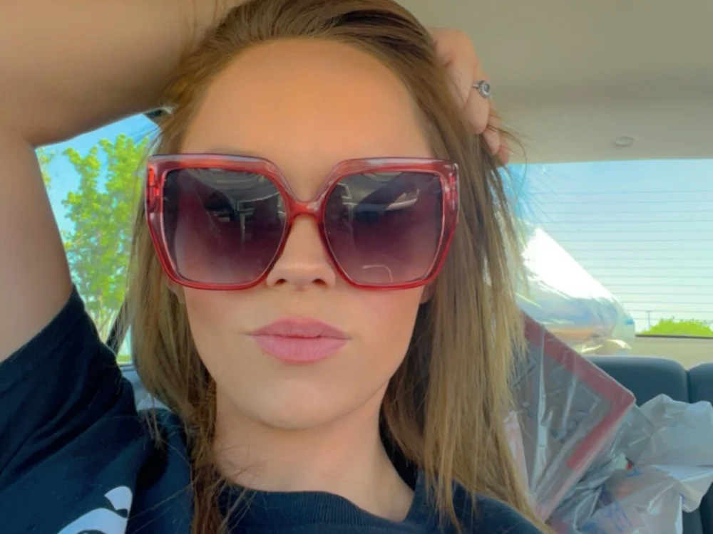 ArielFoxxxDD offline chatrum
