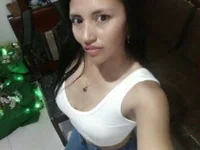 naya_10's webcam live show