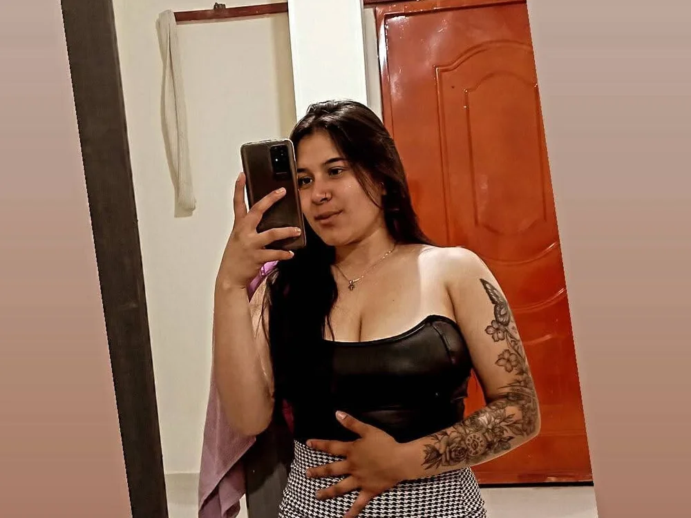 Katie-Sanders' Offline XXX Chat
