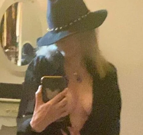 Офлайн-чат XXX Veaxesi_Pika