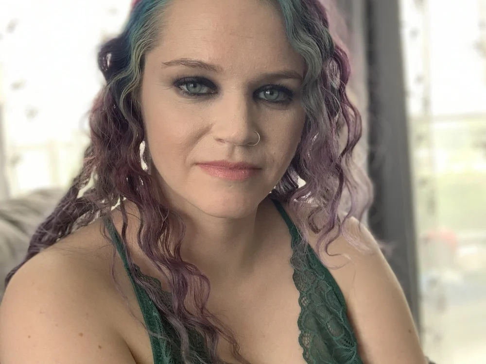 penetrationbabe's Offline Chat Room