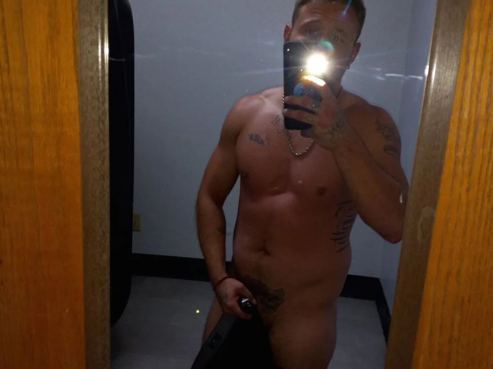 Godcomplex92 Offline XXX Chat