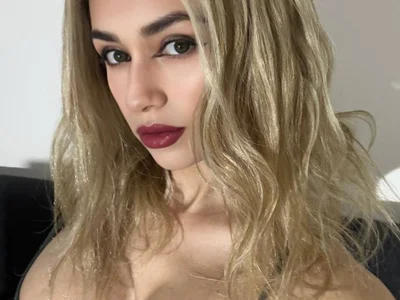 bustygirl98 on StripChat