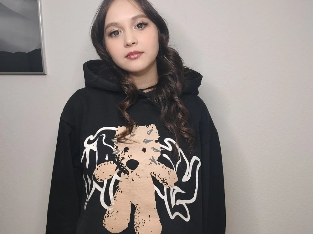 WildaBride's Offline Chat Room