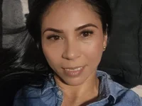 yohacriss' Offline XXX Chat