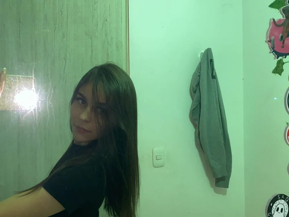 Chatroom XXX hors ligne de _AriaVixen_