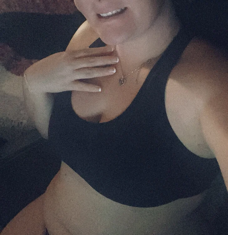 VivianMae96 offline chatrum
