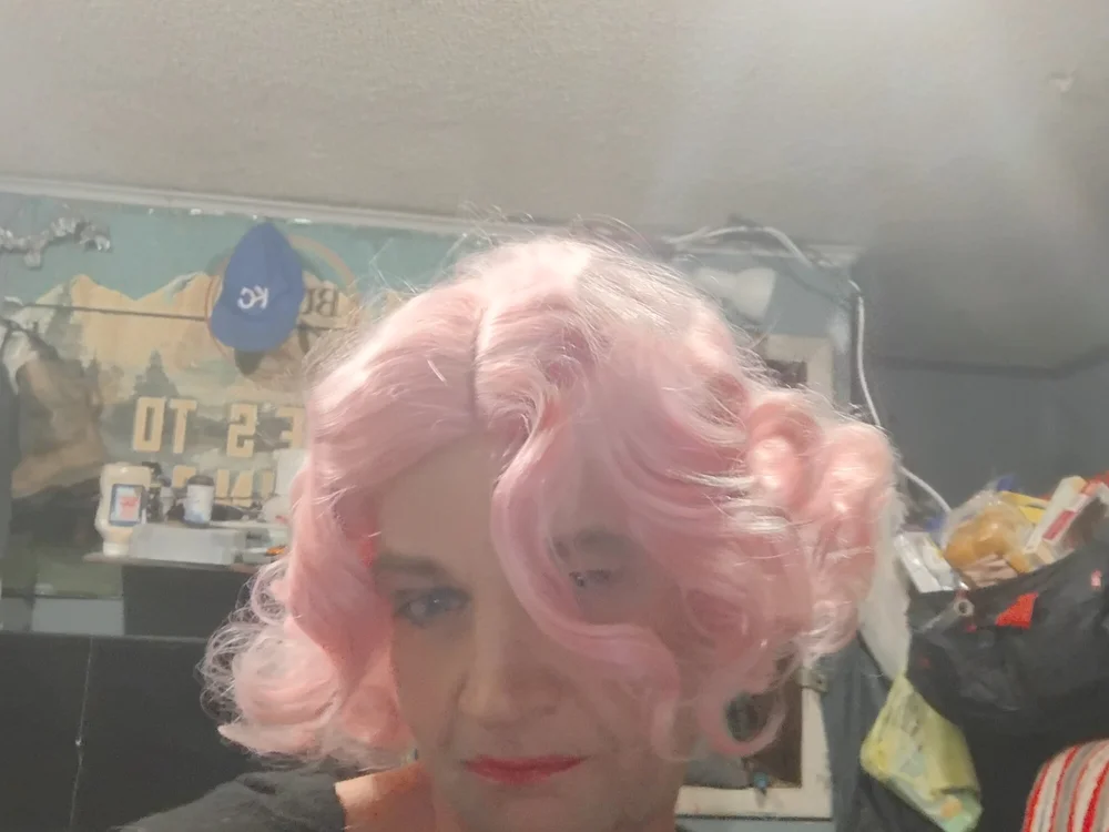 Mistygurl's Offline Chat Room