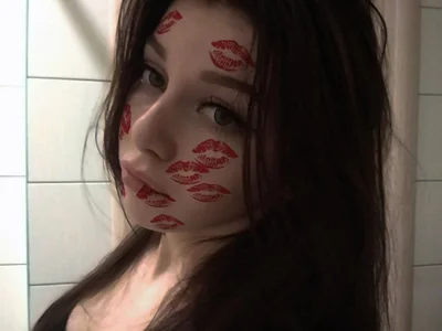 MollyMeltorr profile