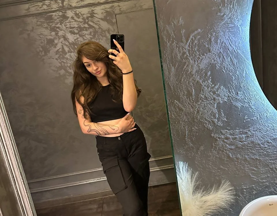 JoyceMcGee's Offline XXX Chat