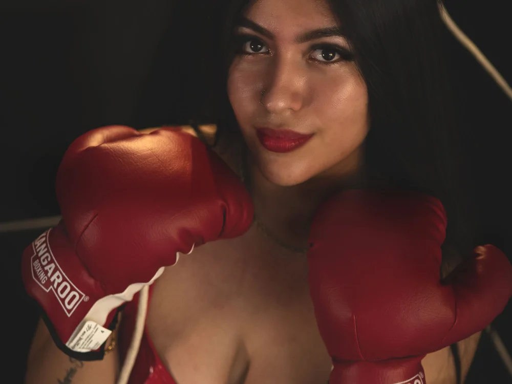 sofia_ferrerr's Offline Chat Room
