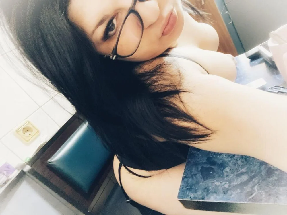 MiaSummersBBW offline chatrum