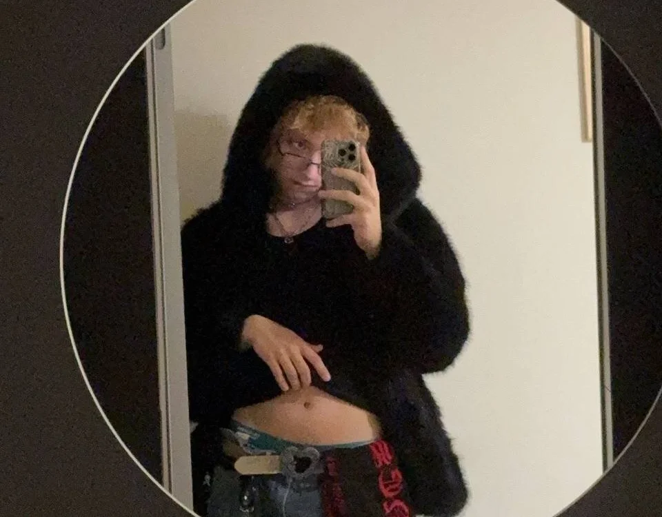 MoonCaster_ offline XXX-chat