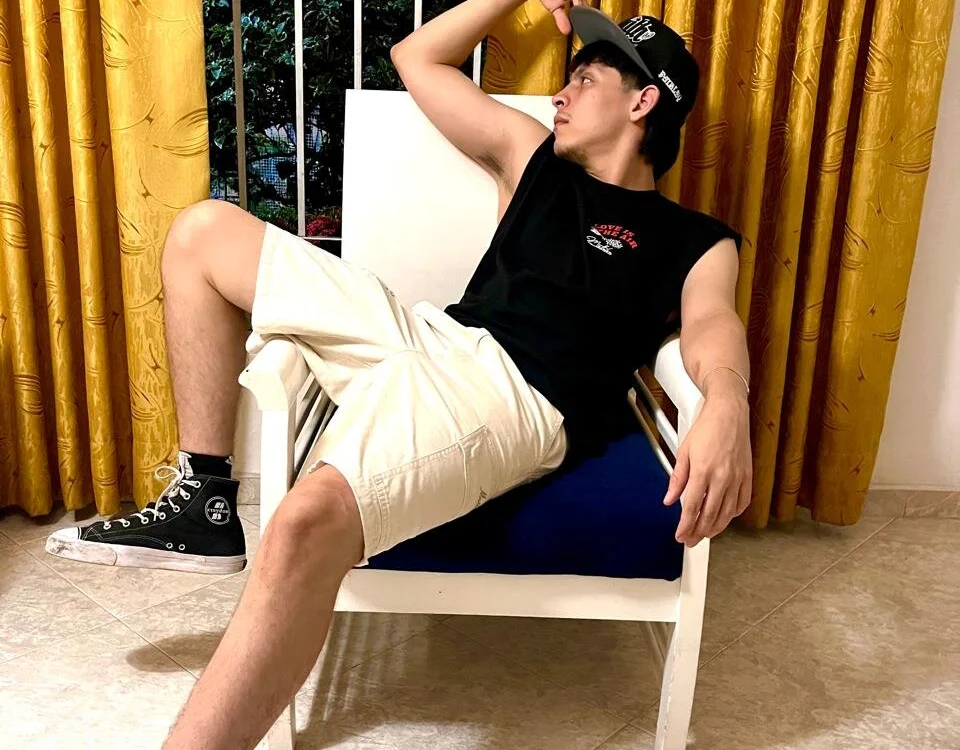 _-Lucky-_ Chat XXX offline