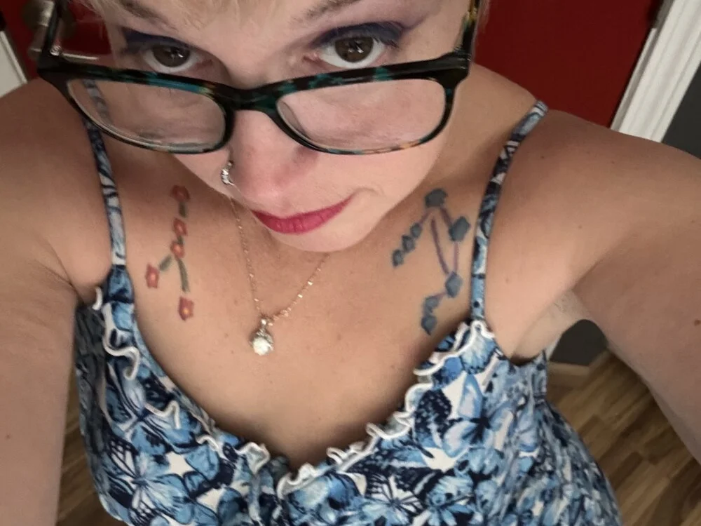 YogaHottie76 Offline XXX-Chat