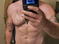 redslovestofuck's Live XXX Chat