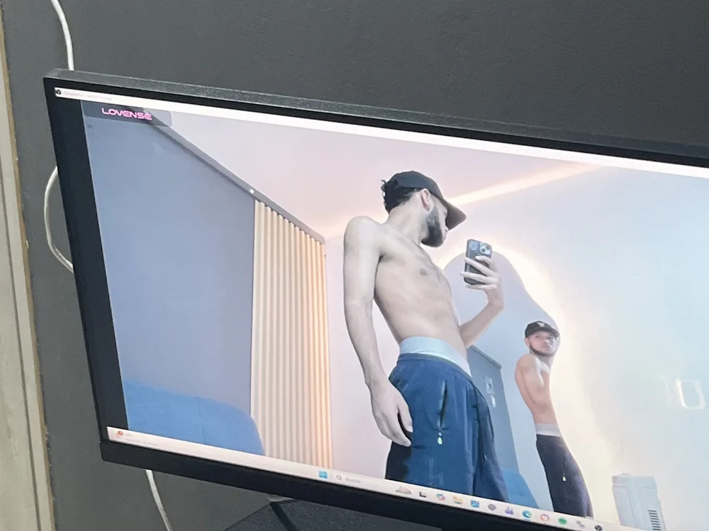 edwi58756's Offline Chat Room