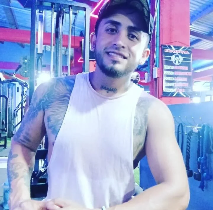 Dylan_Smithx's Offline Chat Room