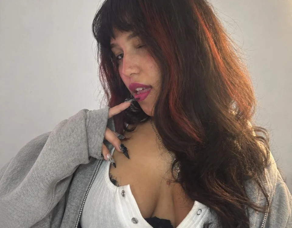 emma_noxie's Offline XXX Chat