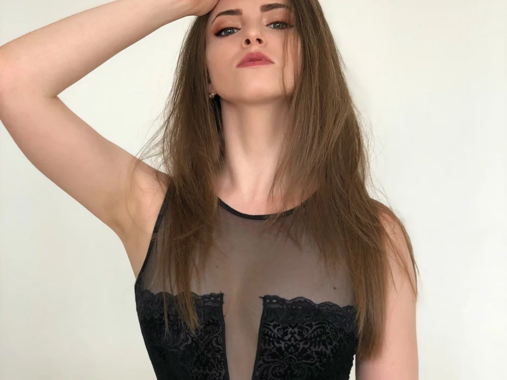Melanie_Frost's Offline Chat Room