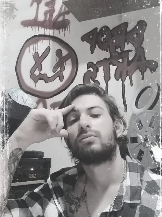 JuniorCamargo's Offline XXX Chat