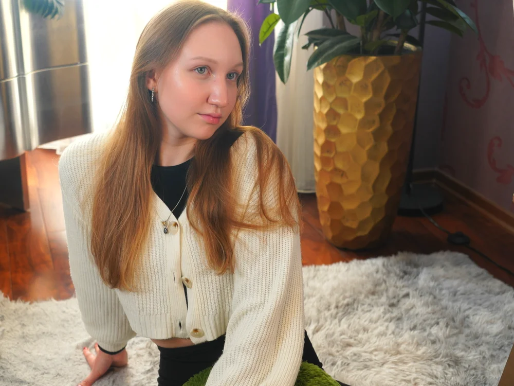 ElletteBasil's Offline Chat Room