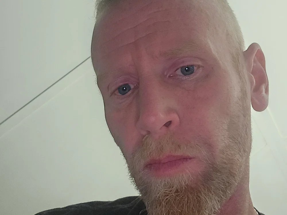 olerednathan's Offline Chat Room