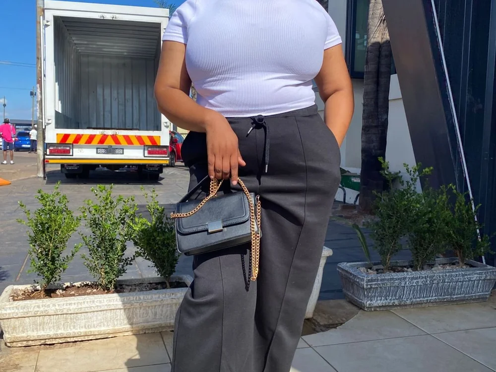 mimi_passion24 离线XXX聊天