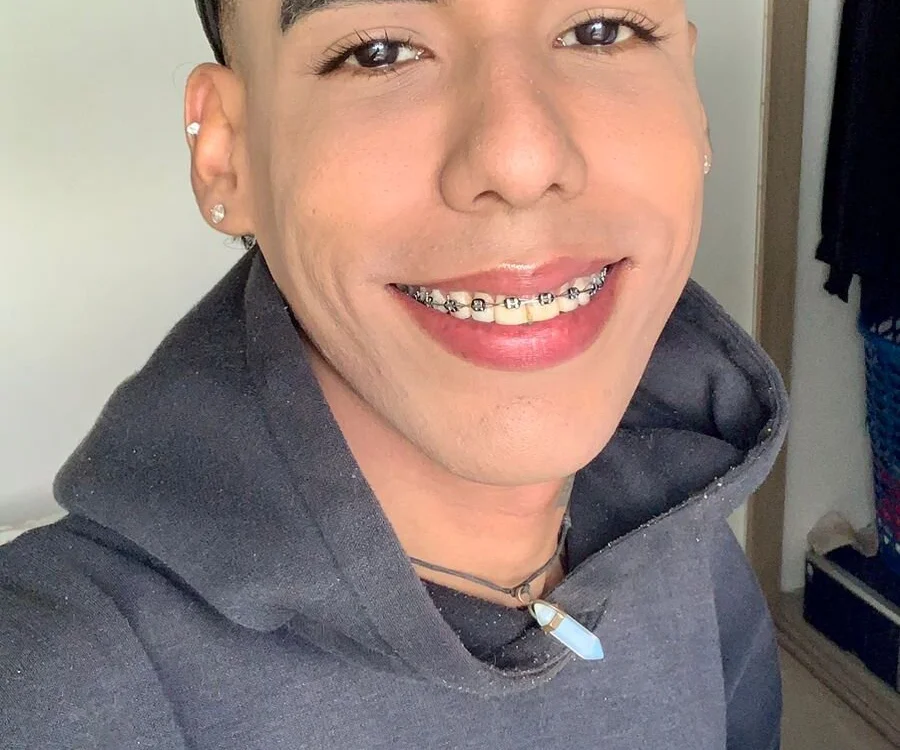 Damianwhite Offline XXX Chat